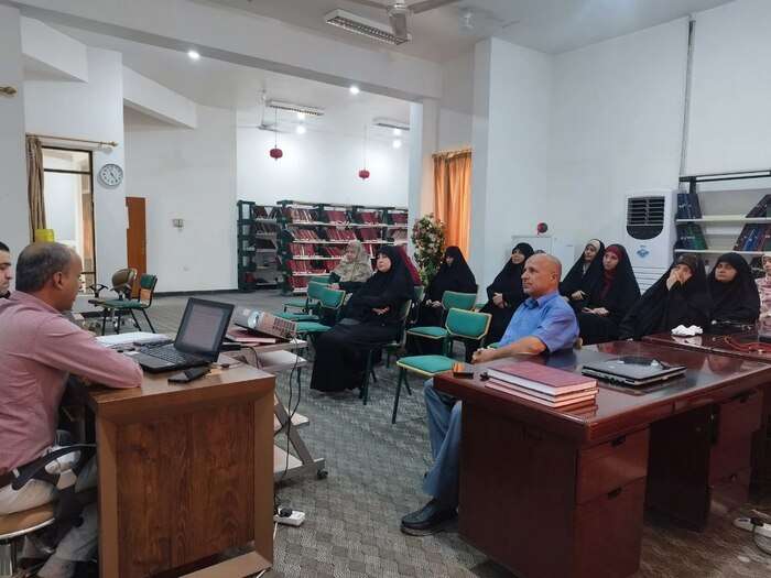 المكتبة المركزية في جامعة كربلاء تقيم دورة تدريبية حول تعزيز قيم الأمانة والشفافية في المكتبات